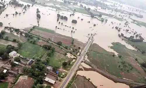 एमपी में बाढ़ : चौबीस घंटे के अंदर तिनके की तरह बह गए 5 पुल, दो और खतरे में