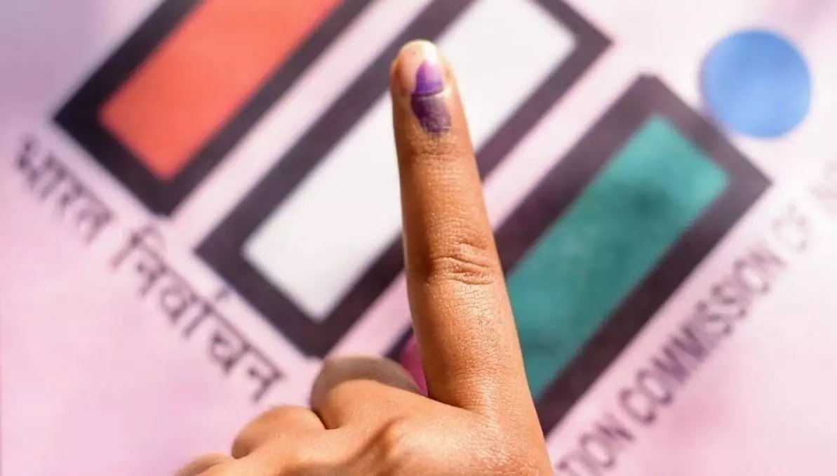 रीवा-मऊगंज जिले के 8 विधानसभा क्षेत्रों में मतदान आज, 2014 मतदान केन्द्रों में 18,33,889 मतदाता डालेंगे वोट