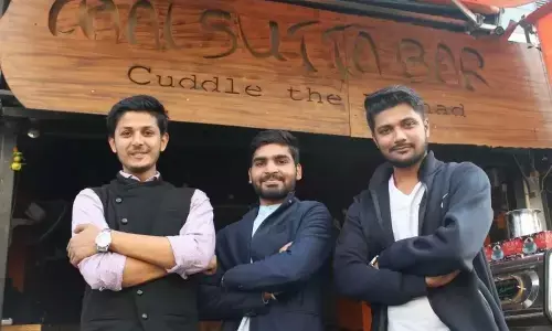 Chai Sutta Bar : माता-पिता चाहते थे IAS बने, बेटा चाय वाला बन गया... रीवा के अनुभव ने खोल डाले 165 Outlets, कंपनी का Turnover 100 करोड़ से ज्यादा Chai Sutta Bar : माता-पिता चाहते थे IAS बने, बेटा चाय वाला बन गया... रीवा के अनुभव ने खोल डाले 165 Outlets, कंपनी का Turnover 100 करोड़ से ज्यादा