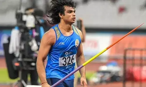 Tokyo Olympics 2020: एथलेटिक्स में भारत को पहला गोल्ड, Javelin Thrower नीरज चोपड़ा ने 87.58 मीटर थ्रो के साथ जीता मेडल