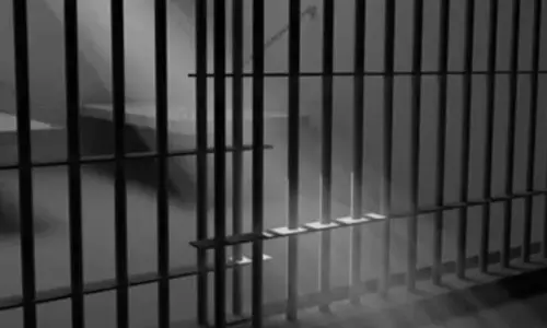 In lieu of getting job female employee of municipal corporation cheated 1.25 lakh had to go to jail