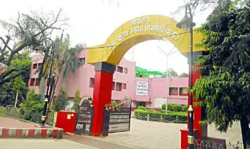 नगर निगम को प्रदेश में नंबर-1 बनाने जी जान से लग जाएं, बैठक में कमिश्नर ने दिये निर्देश