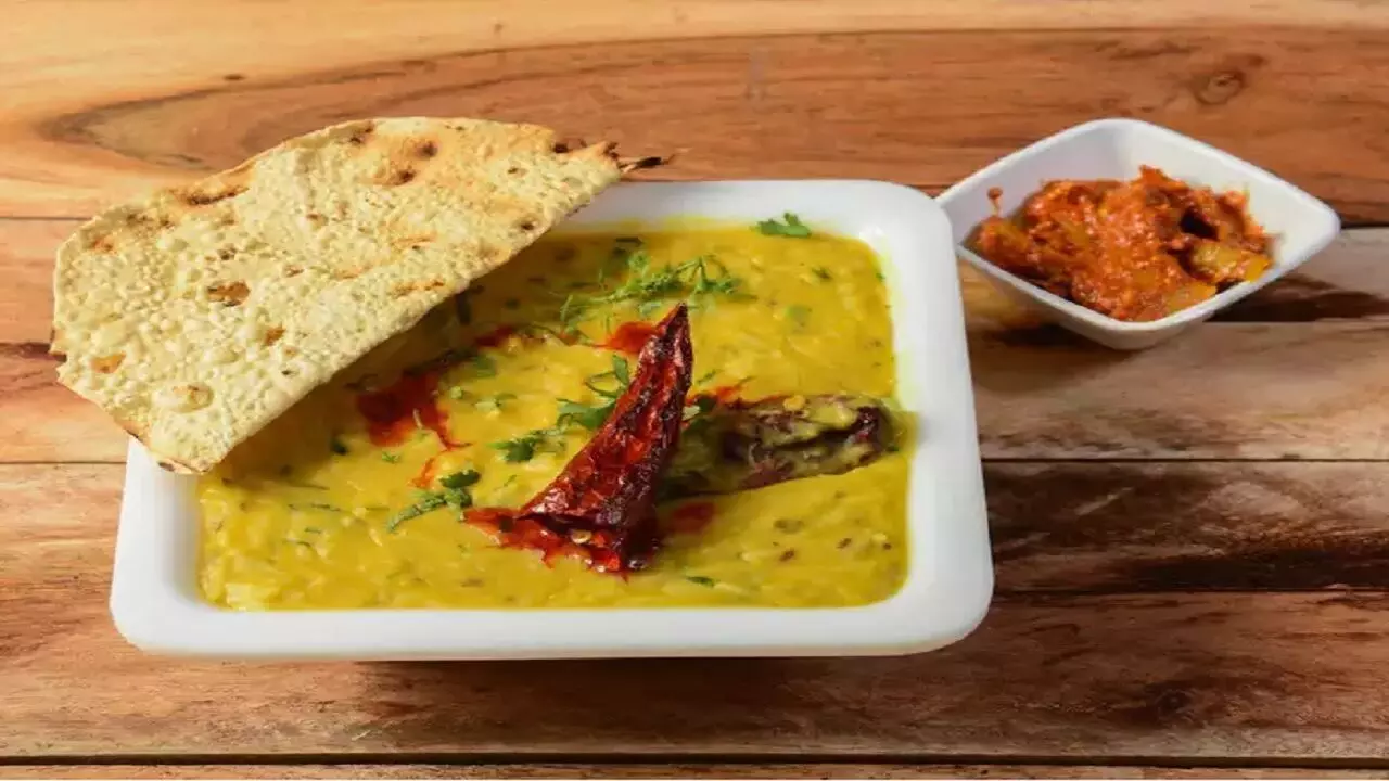 Benefits Of Khichdi : घी डालकर खाएं खिचड़ी, फिर देखे क्या होगा कमाल Benefits Of Khichdi : घी डालकर खाएं खिचड़ी, फिर देखे क्या होगा कमाल