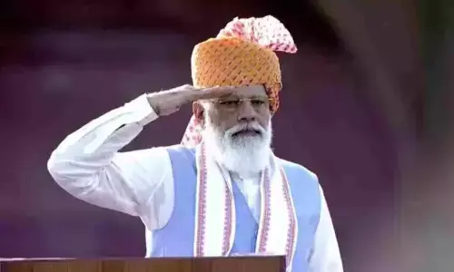 Independence Day: पीएम मोदी ने लाल किले में तिरंगा फहराया, पेश किया अगले 25 सालों का विज़न, पढ़ें पीएम के भाषण की 10 बड़ी बातें