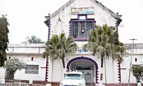 स्वतंत्रता दिवस के मौके पर केन्द्रीय जेल रीवा के 25 बंदी आजाद हुए, अब खुली हवा में सांस ले सकेंगे स्वतंत्रता दिवस के मौके पर केन्द्रीय जेल रीवा के 25 बंदी आजाद हुए, अब खुली हवा में सांस ले सकेंगे