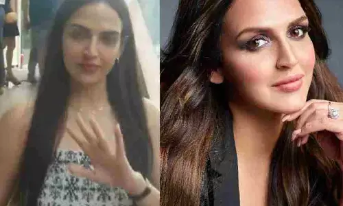 Esha Deol came out with an umbrella in the rain, so fans gave this advice, video went viral