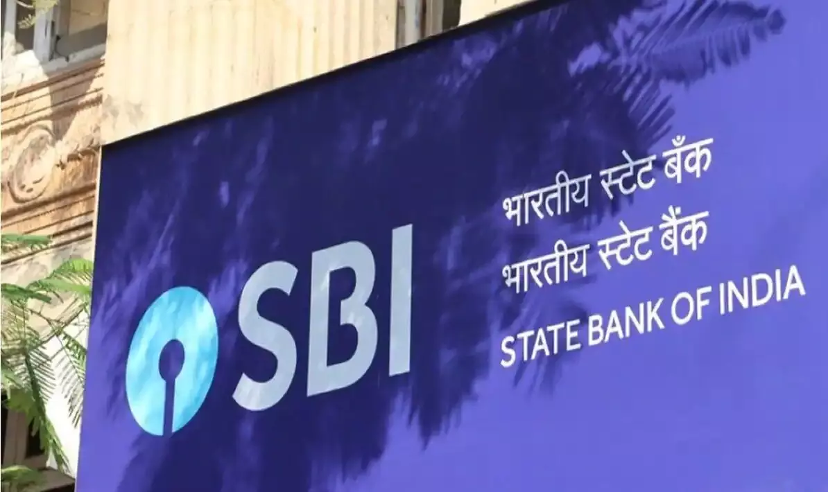 SBI दे रहा अपने ग्राहकों को अब तक की सबसे बड़ी छूट, करना होगा कुछ ऐसा काम...