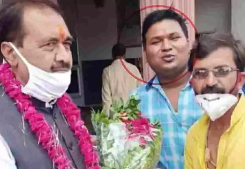 Kidnapping and gang-raping the girl, accused of saving the accused on interference of power