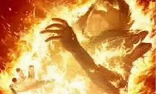 Satna News : पपरा के जंगल में मिला महिला का जलता शव, ग्रामीणों ने पुलिस को किया सूचित