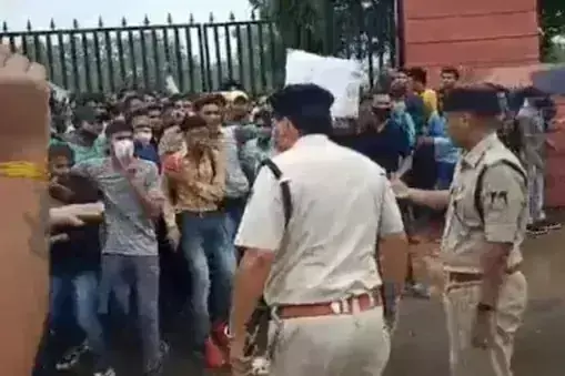 Reality of stick instead of job: If someones hand is broken then someones leg, last 45 hours in captivity