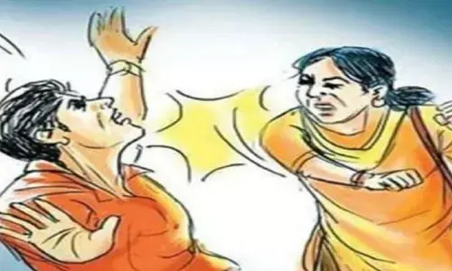 Gwalior News Wifes mood got spoiled due to husbands restraint, she kicked and punched, then mother-in-law slapped her son-in-laws cheeks red