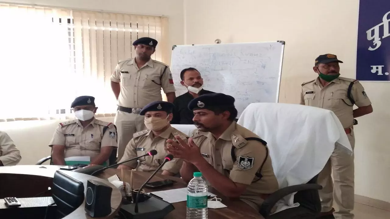 Umaria News After liquor party, then shot friend in chest with a pistol murder of  Dhaba operator exposed