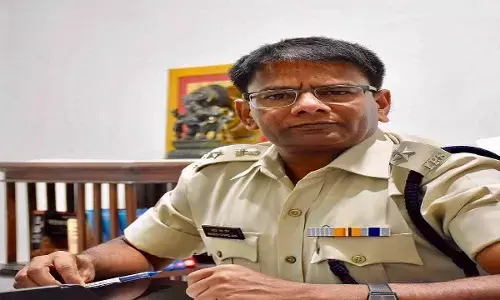 Indore: SPs eyes on policemens health, jawans will eat two bananas every day