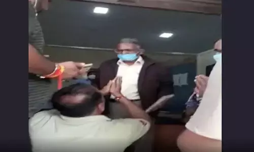 Indore News: देर से पहुंची पुलिस, डाक्टर गये घर, मृतक बेटे का पीएम करने गिड़गिड़ाता रहा पिता, 6 घंटे बाद हुआ पीएम