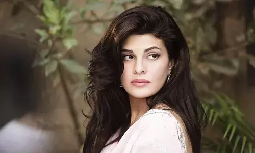 मनी लॉन्ड्रिंग केस में फंसीं बॉलीवुड एक्ट्रेस जैकलीन फर्नांडिस, 5 घंटे से पूछताछ कर रही है ईडी