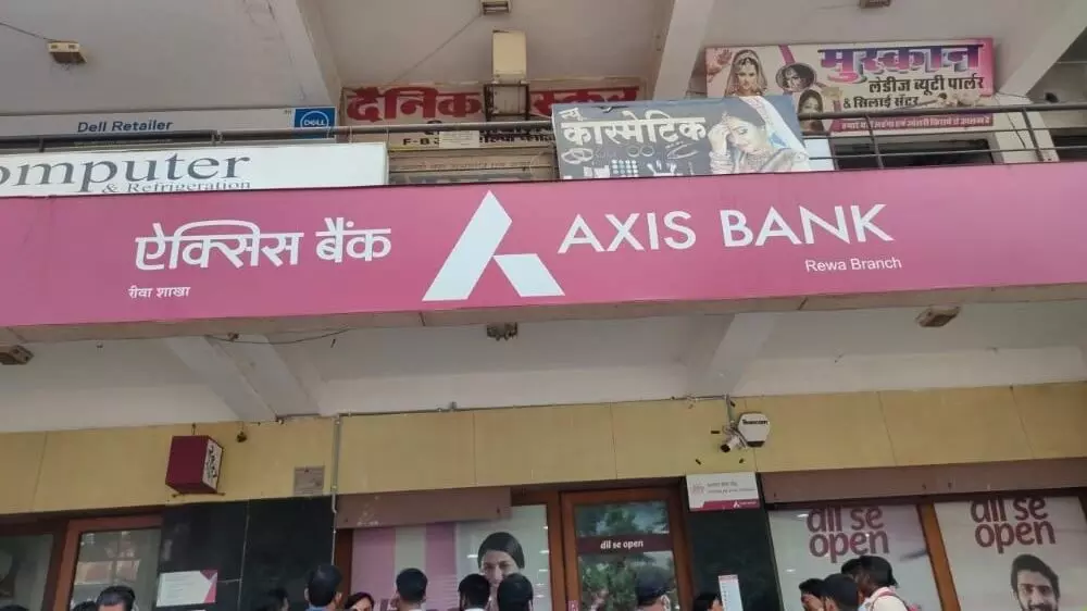दिवाली से पहले Axis Bank की ग्राहकों के लिए बड़ी ख़ुशख़बरी, जल्दी करे!
