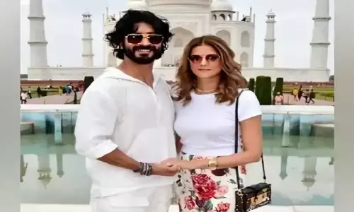 Vidyut Jammwal And Nandita Mahtani Get Engaged : विद्युत जामवाल ने अपने गर्लफ्रेंड से कर ली चोरी छुपे सगाई, नेहा धूपिया ने दी बधाई Vidyut Jammwal And Nandita Mahtani Get Engaged : विद्युत जामवाल ने अपने गर्लफ्रेंड से कर ली चोरी छुपे सगाई, नेहा धूपिया ने दी बधाई