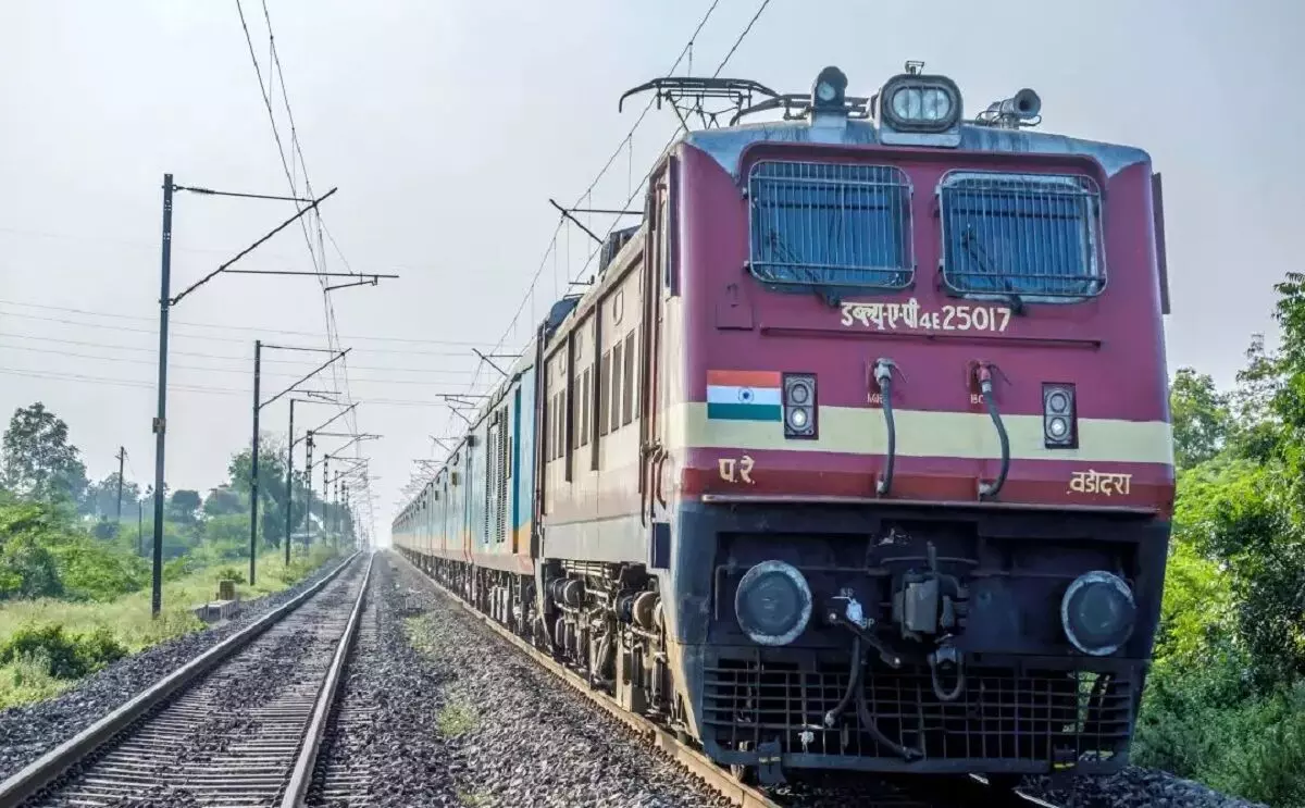 रेल यात्रियों के लिए गुड न्यूज़, जबलपुर मंडल के कटनी समेत इन 4 स्टेशनों से होकर गुजरेगी दुर्ग-निज़ामुद्दीन स्पेशल ट्रेन