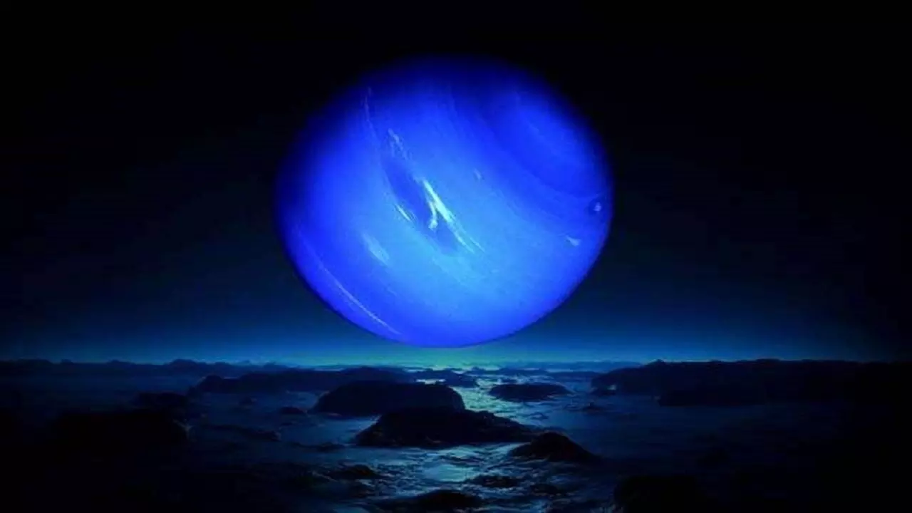 Today there will be wonderful sight in sky, Neptune will be near  earth
