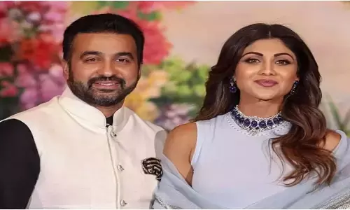 Raj Kundra Case : बहुत ज्यादा मुश्किल में फंसे राज कुंद्रा, मुंबई क्राइम ब्रांच ने किया कुछ ऐसा.. Raj Kundra Case : बहुत ज्यादा मुश्किल में फंसे राज कुंद्रा, मुंबई क्राइम ब्रांच ने किया कुछ ऐसा..