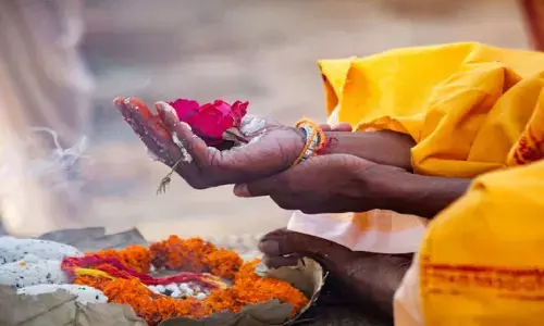 Pind Daan: पितरों के सम्बंध में जानें अगूढ़ रहस्य, क्या परिजनों द्वारा दिया गया भोजन आदि पूर्वजों को मिलता है ?