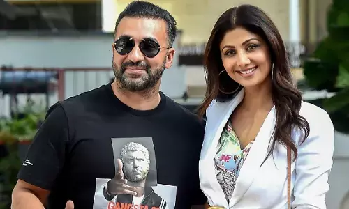 Raj Kundra Pornography Case: शिल्पा शेट्टी ने क्राइम ब्रांच से कहा, मैं अपने काम में बिजी थी, मुझे नहीं पता राज कुंद्रा क्या कर रहें थे Raj Kundra Pornography Case: शिल्पा शेट्टी ने क्राइम ब्रांच से कहा, मैं अपने काम में बिजी थी, मुझे नहीं पता राज कुंद्रा क्या कर रहें थे