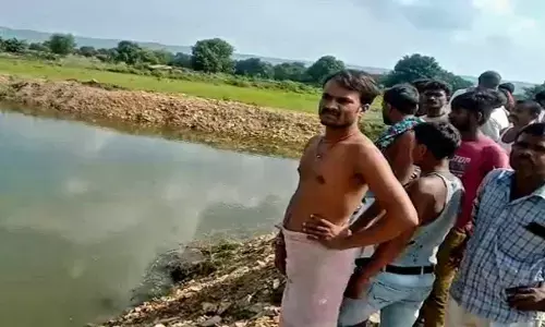 सतना के मैहर में तालाब के गहरे पानी में समाए 5 बच्चे, तीन की मौत, घटना से छाया मातम