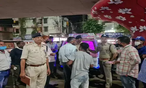 REWA: दुकानों को व्यवस्थित करने सड़क पर उतरा प्रशासनिक अमला,  चलाया गया अभियान