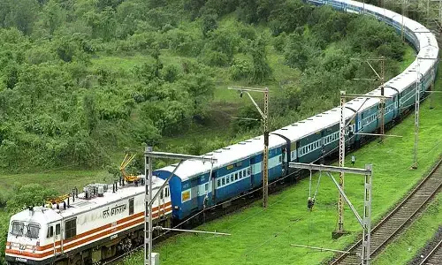 Indian Railway: यात्रियों के लिए सबसे बड़ी खुशखबरी, 11 अक्टूबर से 20 नवंबर तक चलेंगी स्पेशल ट्रेनें
