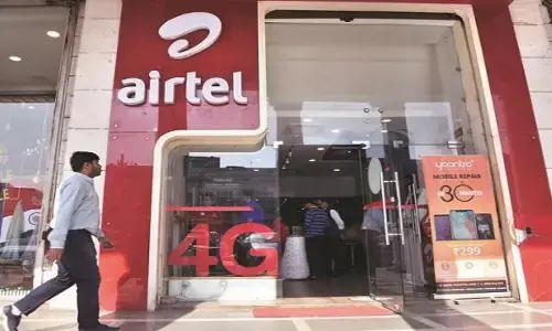Airtel ने अपने 35 करोड़ ग्राहकों को दी अब तक की सबसे बड़ी चेतावनी, कहा- भूलकर भी न करे ये काम, नहीं तो... Airtel ने अपने 35 करोड़ ग्राहकों को दी अब तक की सबसे बड़ी चेतावनी, कहा- भूलकर भी न करे ये काम, नहीं तो...