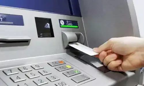 ग्राहकों को तगड़ा झटका, 1 अक्टूबर से इस बैंक के ATM हो जाएंगे बंद...