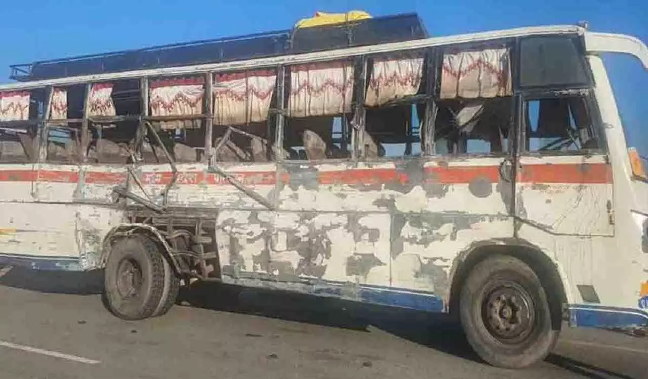 भिंड में दर्दनाक सड़क हादसा: बस और डंपर की भिड़ंत में 7 यात्रियों की मौके पर मौत, 13 घायल