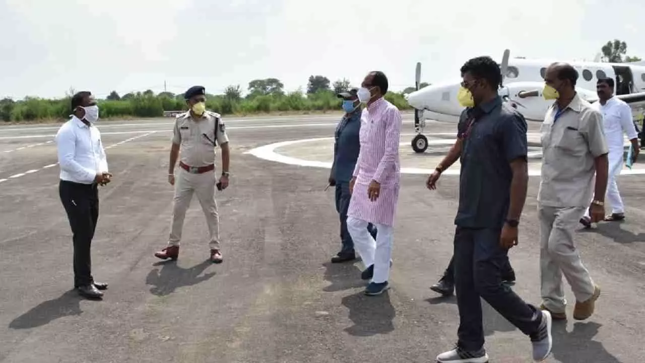 रीवा पहुंचने के बाद सिंगरौली रवाना हुए सीएम शिवराज सिंह चौहान, संभाग की 324 नलजल योजनाओं का शिलान्यास करेंगे
