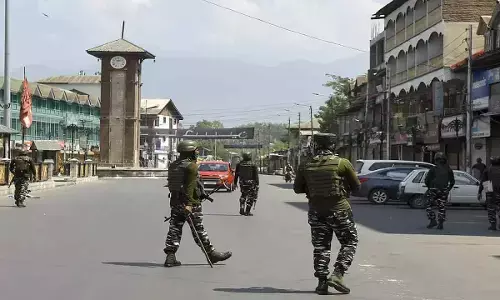 आंतकी हमले से फिर दहली देश की घाटी, 30 मिनट में दो हमले, पुलिस इंस्पेक्टर सहित दो की मौत