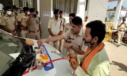 फर्राटा मारने वाले वाहनों पर होगी अब हाईटेक नजर, रीवा पहुंचा ट्रैफिक इंटरसेप्टर वाहन फर्राटा मारने वाले वाहनों पर होगी अब हाईटेक नजर, रीवा पहुंचा ट्रैफिक इंटरसेप्टर वाहन