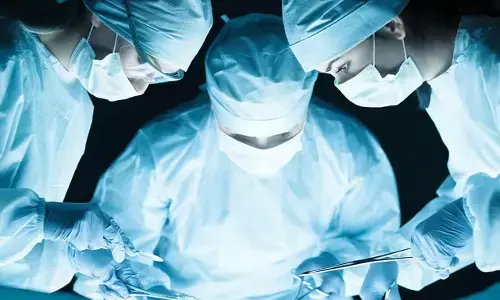 पेट में दर्द था, ऑपरेशन के दौरान दंग रह गए डॉक्टर, मरीज के पेट से निकला Nokia 3310 मोबाइल फोन