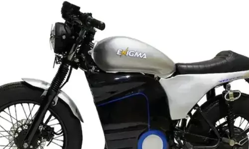 Engima Cafe Racer: शानदार इलेक्ट्रिक बाइक कैफ़े रेसर की बुकिंग शुरू हो गई है, जाने कीमत और स्पेसिफिकेशन Engima Cafe Racer: शानदार इलेक्ट्रिक बाइक कैफ़े रेसर की बुकिंग शुरू हो गई है, जाने कीमत और स्पेसिफिकेशन