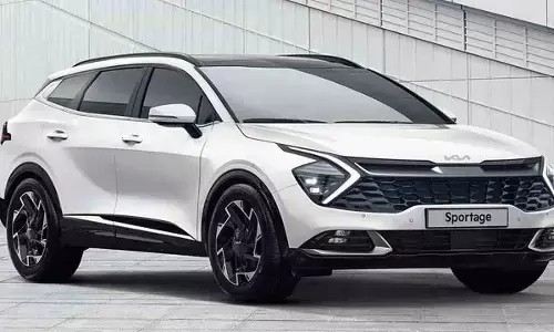 Kia Sportage : लो आ गई किआ की नई स्पोर्ट्स कार, शानदार डिज़ाइन देख लोग बोले ये कार तहलका मचा देगी