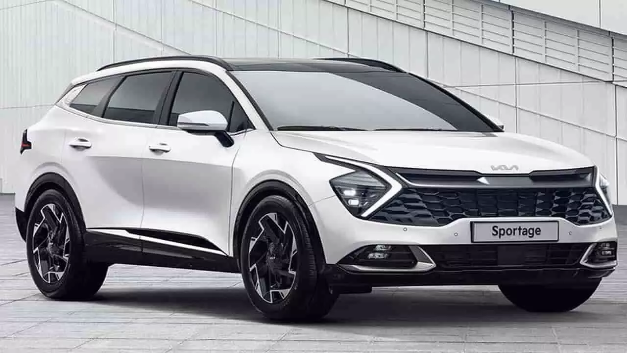Kia Sportage : लो आ गई किआ की नई स्पोर्ट्स कार, शानदार डिज़ाइन देख लोग बोले ये कार तहलका मचा देगी Kia Sportage : लो आ गई किआ की नई स्पोर्ट्स कार, शानदार डिज़ाइन देख लोग बोले ये कार तहलका मचा देगी