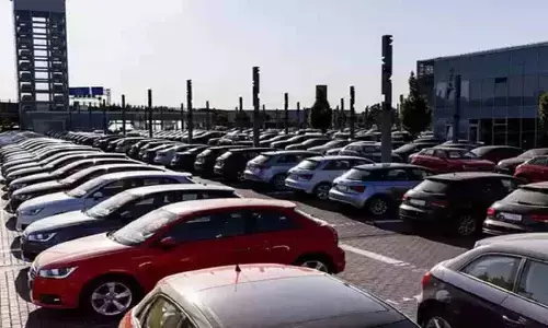 OLA car festival: कार खरीदने का इससे अच्छा मौका और कहीं नहीं मिलेगा, कंपनी दे रही 1 लाख रुपए तक का डिस्काउंट OLA car festival: कार खरीदने का इससे अच्छा मौका और कहीं नहीं मिलेगा, कंपनी दे रही 1 लाख रुपए तक का डिस्काउंट