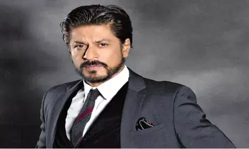 नहीं छूटती शाहरुख खान से यह गंदी आदत! घर वाले भी हैं परेशान