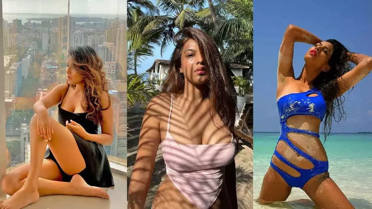 31 की उम्र में कहर ढा रहीं हैं एक्ट्रेस निया शर्मा, बोल्ड और हॉट लुक देख आप भी दीवाने हो जाएंगे