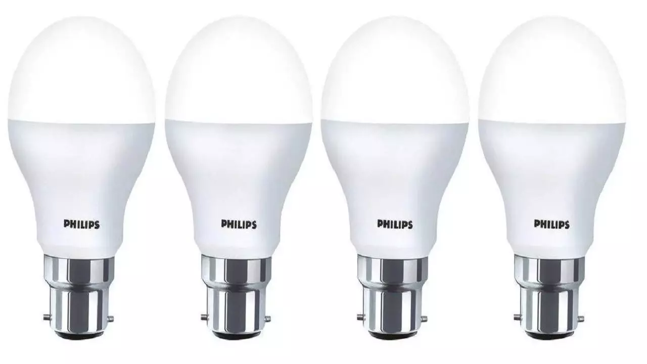LED Bulb 2022: इस बल्ब के लिए मार्केट में मचा बवाल, दुनिया के कोने में इस बल्ब के जैसे रोशनी नहीं मिलेगी, खरीदने के लिए लगी लाइन