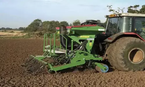 Farm Machinery Bank: फार्म मशीनरी बैंक खोलें किसान, होगी बम्पर कमाई, सरकार दे रही 80 फीसदी सब्सिडी, जानिए!