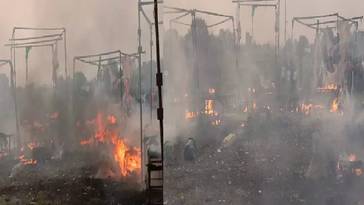 UP: आग के हवाले हुआ पटाखा बाजार, दुकानों में होने लगे धमाके