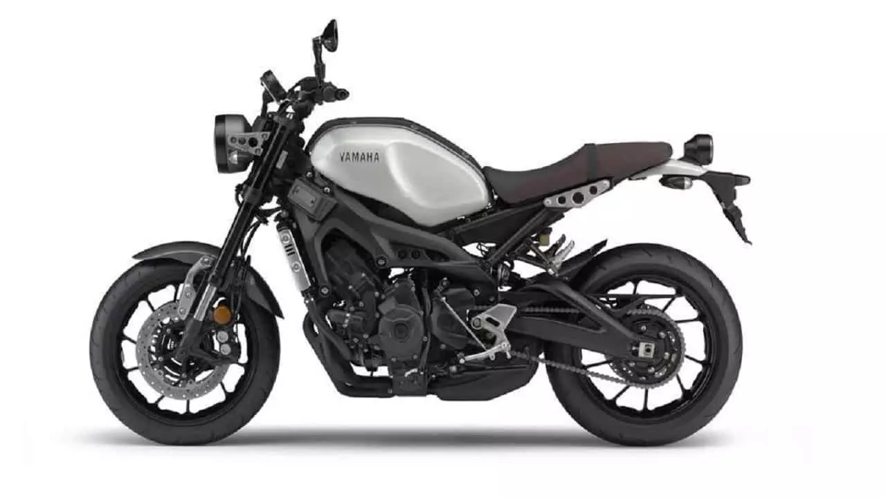 Yamaha XSR900: विंटेज लुक में यामाहा ने पेश की नई स्पोर्ट्स बाइक, बेहद शानदार है डिज़ाइन, जाने कीमत