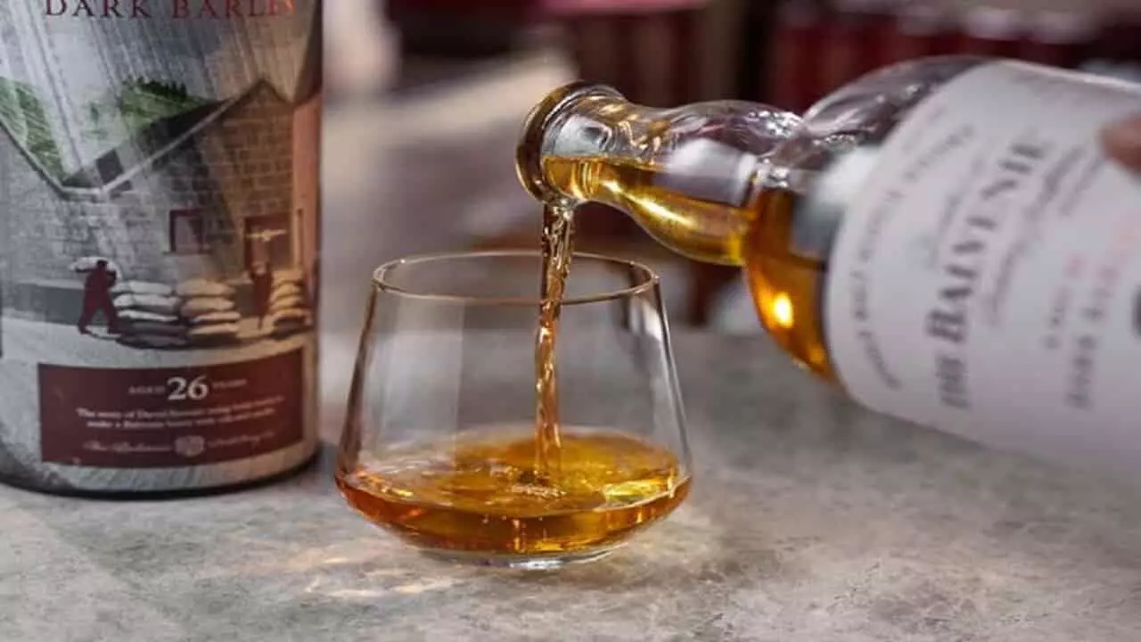 MP News: इस शहर में शराब खरीदने पर मिलेगी 10% की छूट, ये है शर्त MP News: इस शहर में शराब खरीदने पर मिलेगी 10% की छूट, ये है शर्त