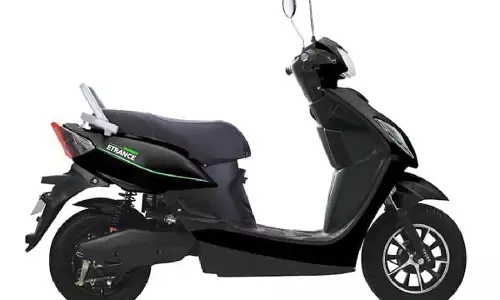 New Electric Scooter Launched: सिंगल चार्ज में 120KM चलेगा ये इलेक्ट्रिक स्कूटर, जानिए! New Electric Scooter Launched: सिंगल चार्ज में 120KM चलेगा ये इलेक्ट्रिक स्कूटर, जानिए!