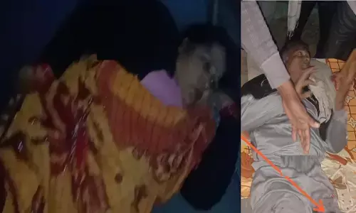 Rewa में सेना के जवान ने खोया आपा, अपने ही माता-पिता पर चलाई गोलियां, क्षेत्र में फैली सनसनी Rewa में सेना के जवान ने खोया आपा, अपने ही माता-पिता पर चलाई गोलियां, क्षेत्र में फैली सनसनी