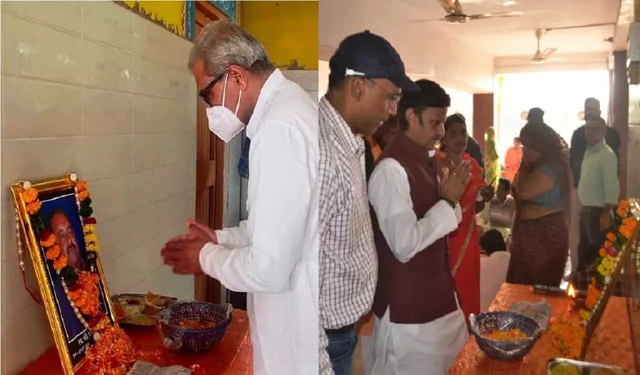 दिवंगत वरिष्ठ पत्रकार प्रदीप द्विवेदी की प्रथम पुण्य तिथि पर पूर्व मंत्री, सांसद सहित कई लोगों ने दी श्रद्धांजलि